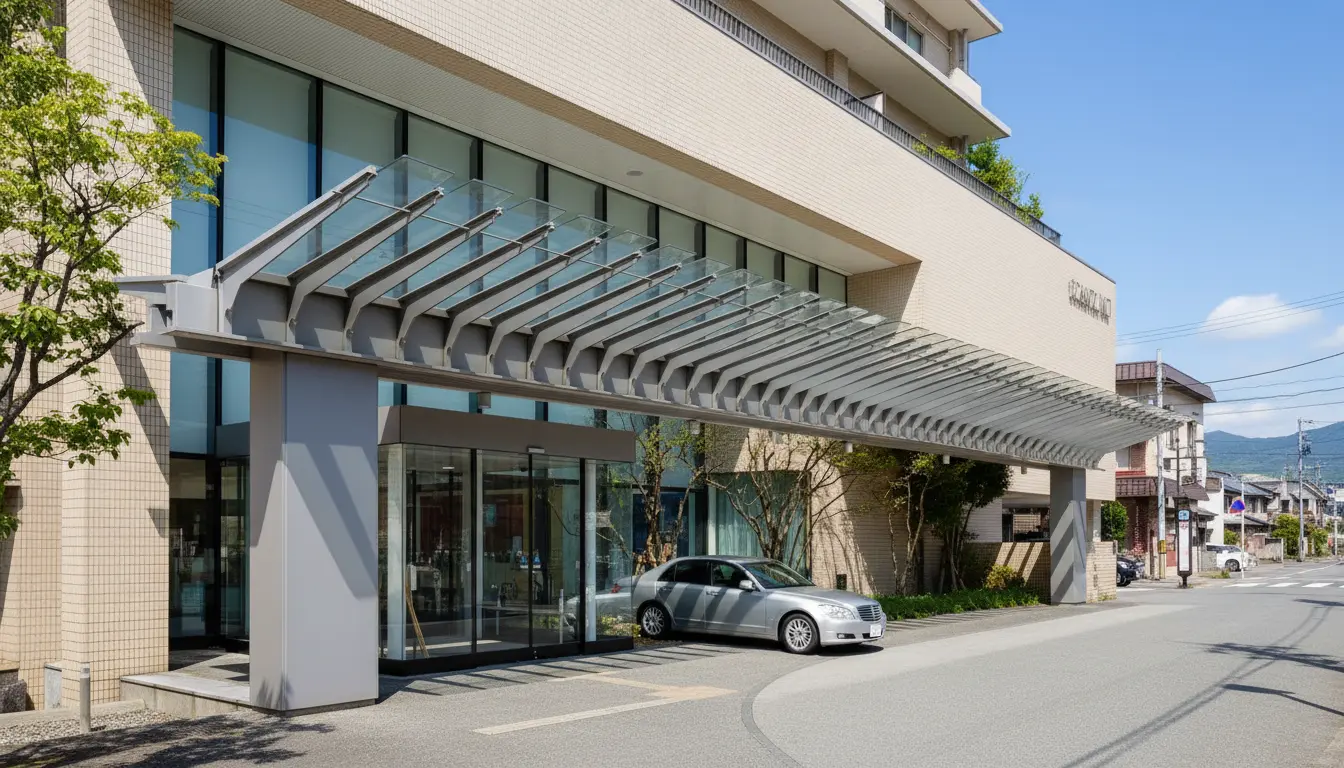 山口県山口市の湯田温泉にあるセントコア山口の外観