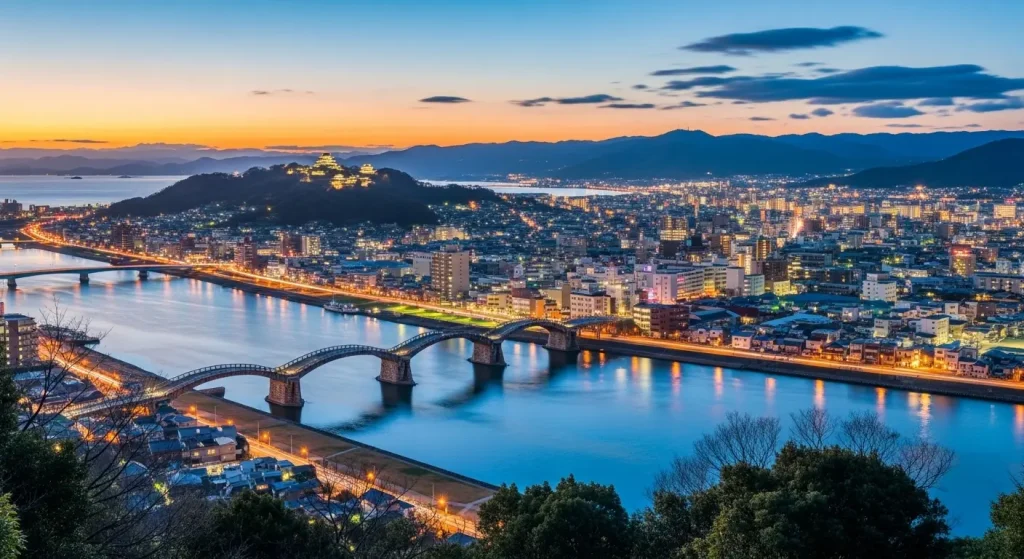 岩国城天守閣からの展望、錦帯橋と岩国市街を一望する絶景